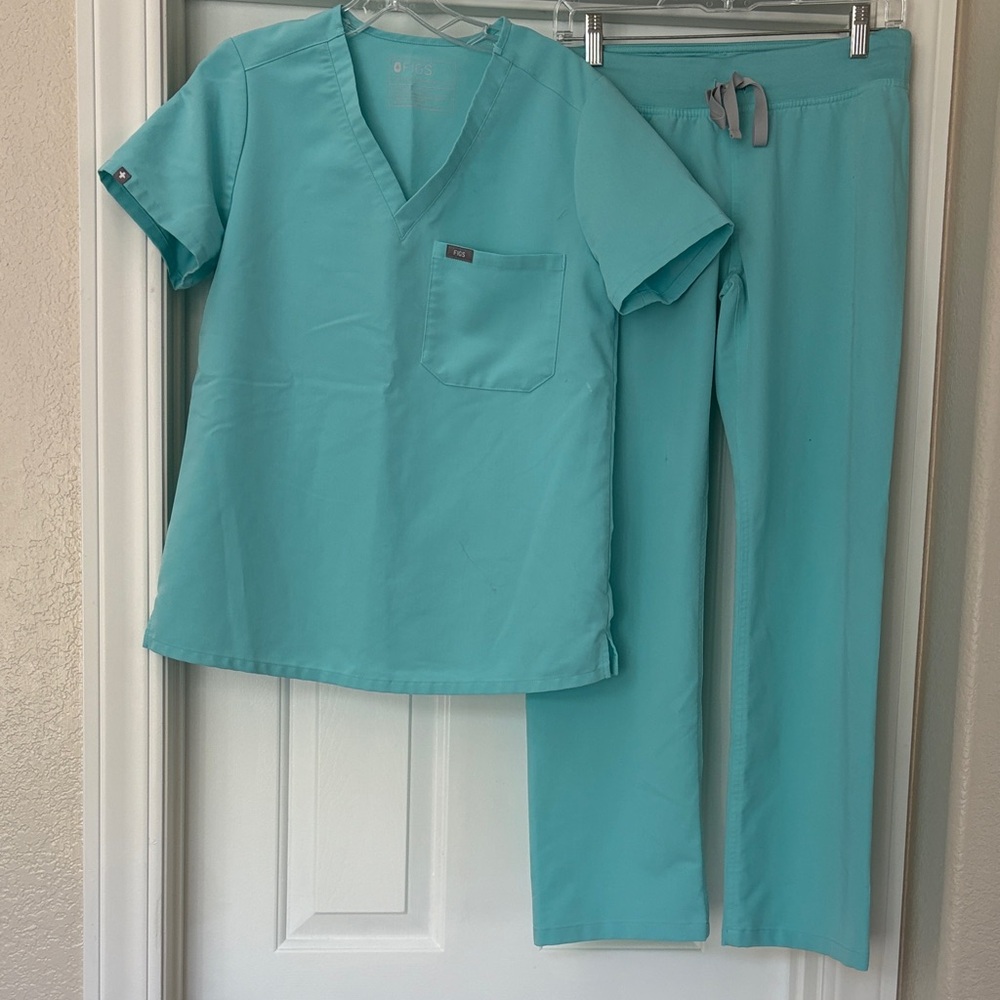 Figs Scrub Set in Fresh Aqua